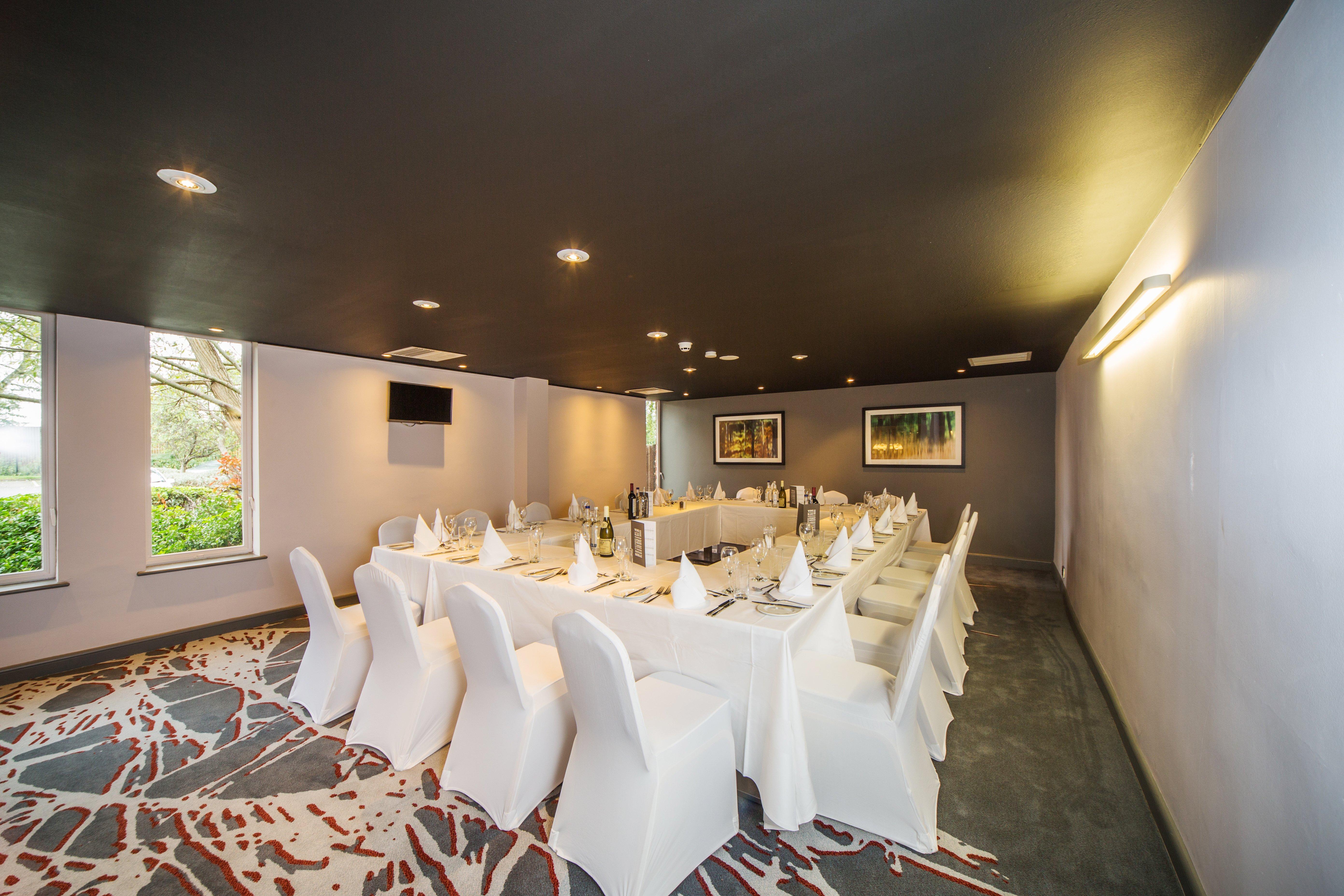 Holiday Inn Reading South M4 Jct 11 By Ihg Εξωτερικό φωτογραφία