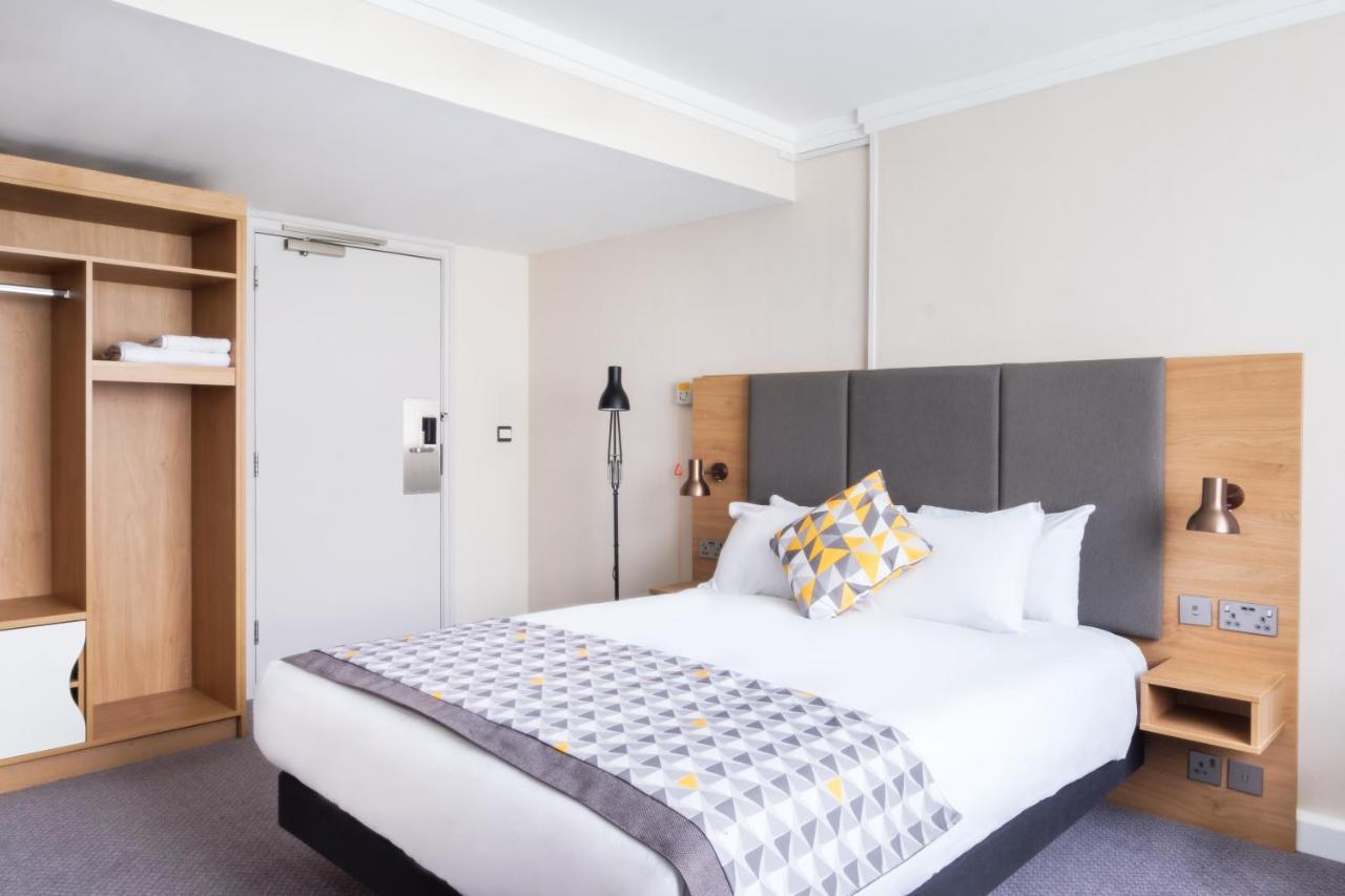 Holiday Inn Reading South M4 Jct 11 By Ihg Εξωτερικό φωτογραφία