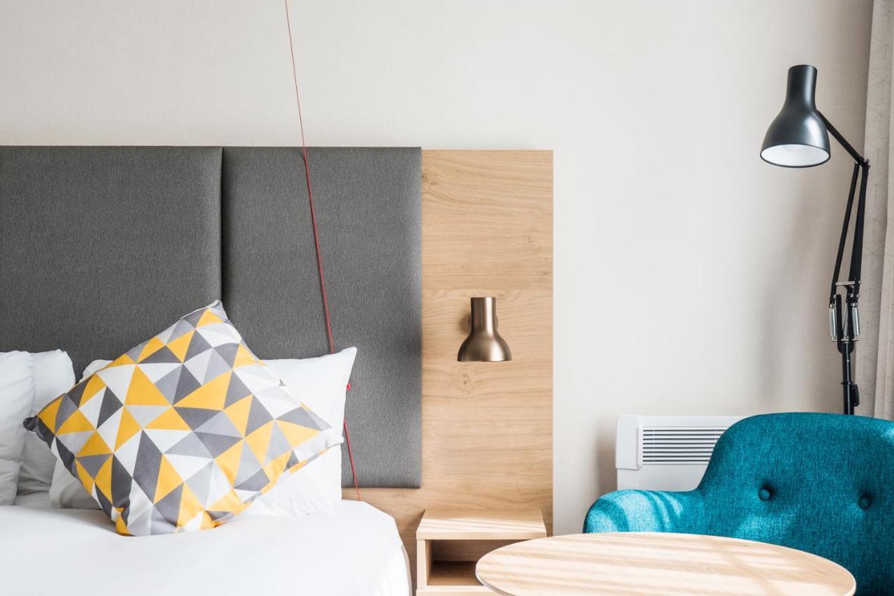 Holiday Inn Reading South M4 Jct 11 By Ihg Εξωτερικό φωτογραφία