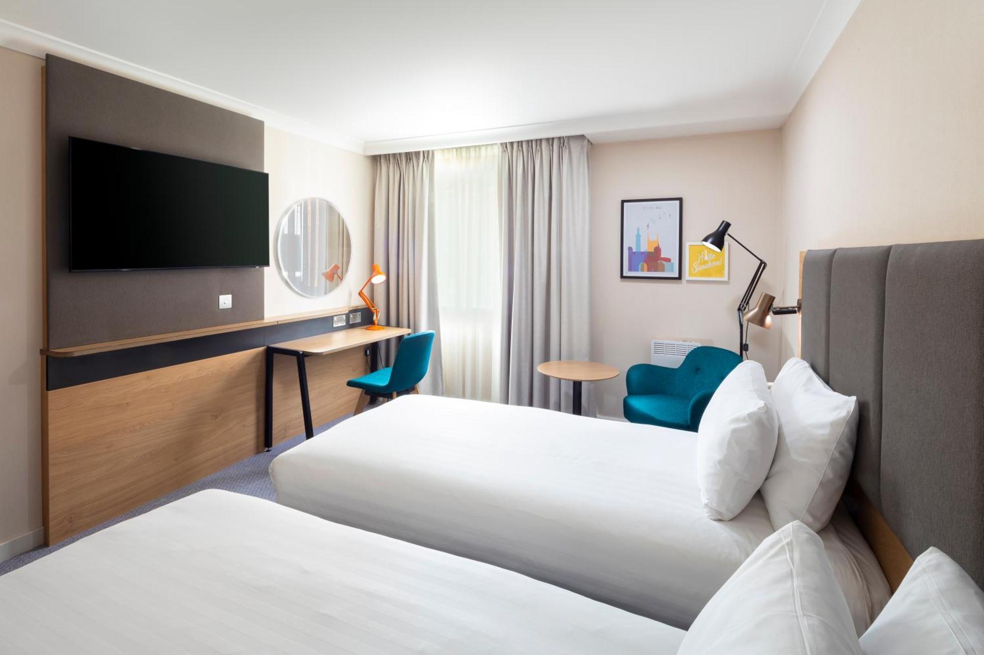 Holiday Inn Reading South M4 Jct 11 By Ihg Εξωτερικό φωτογραφία