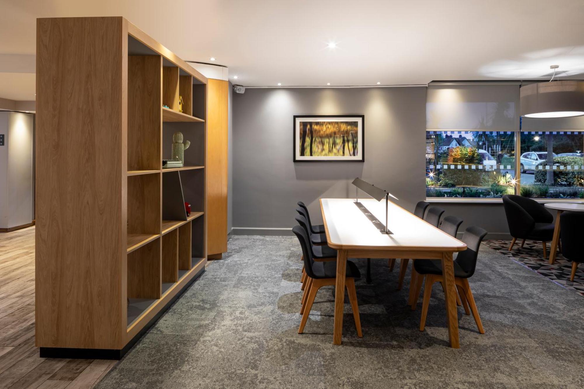 Holiday Inn Reading South M4 Jct 11 By Ihg Εξωτερικό φωτογραφία