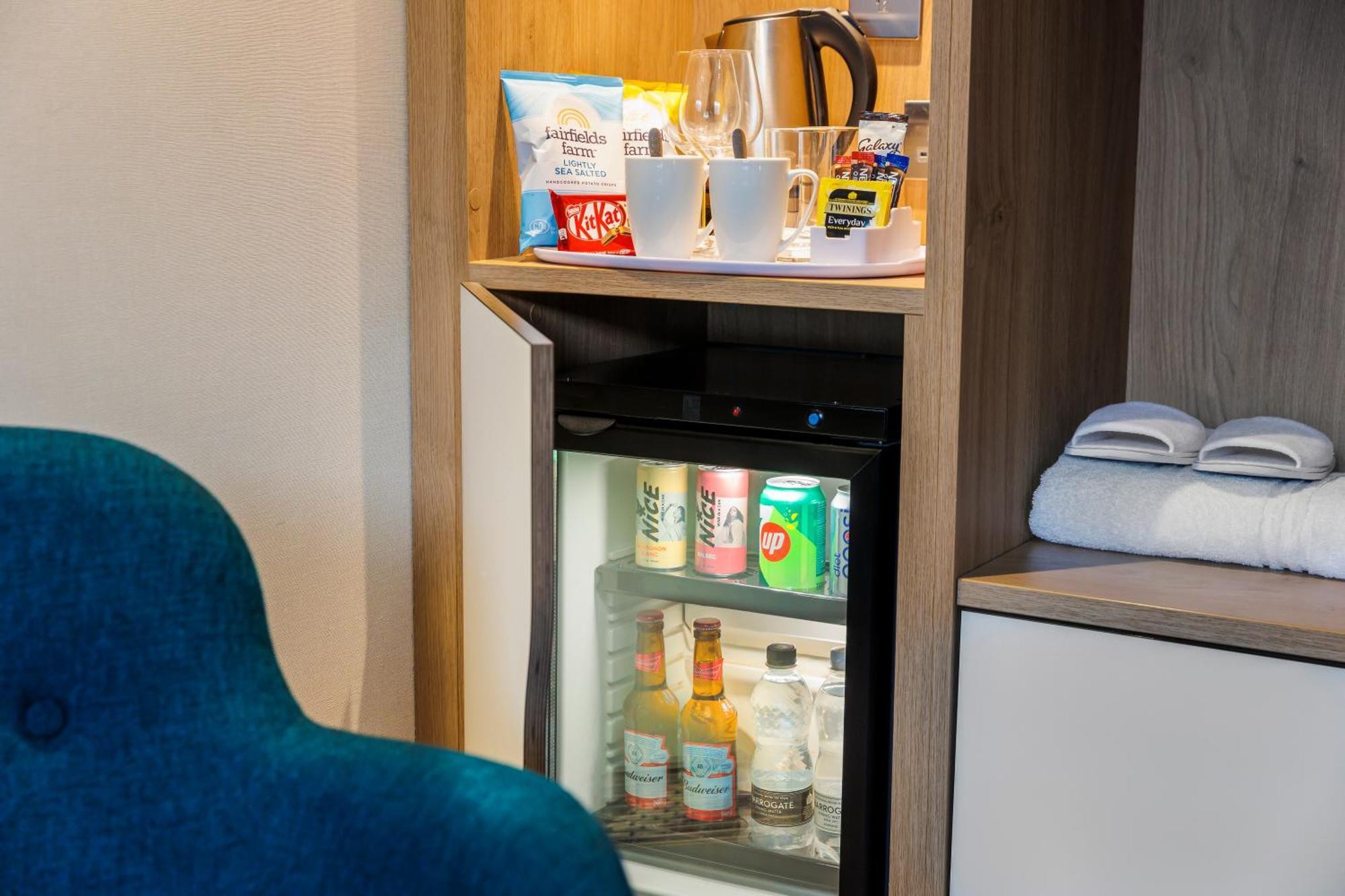 Holiday Inn Reading South M4 Jct 11 By Ihg Εξωτερικό φωτογραφία